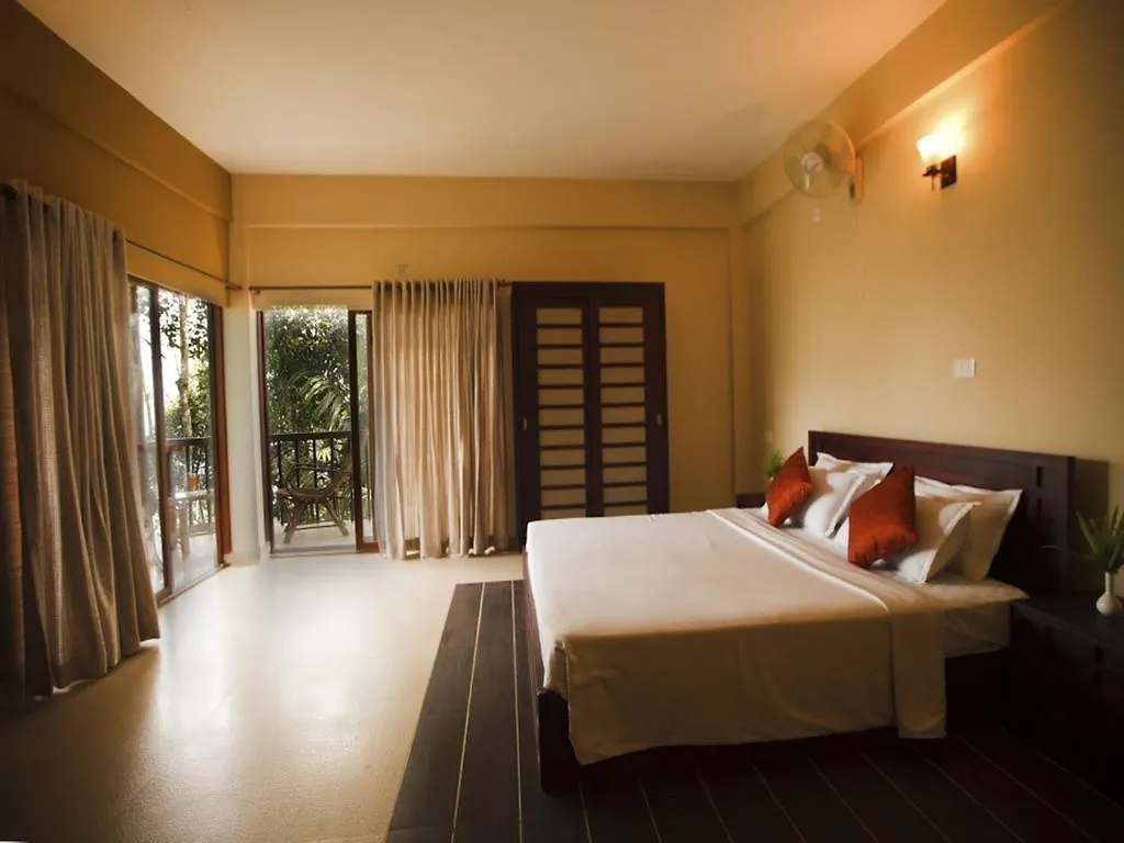 Sunrise Valley Resort Vaduvanchal 3*,  India